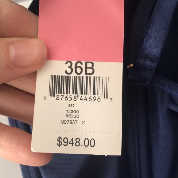 Lycra Intimate Set - Picture 4 of 8